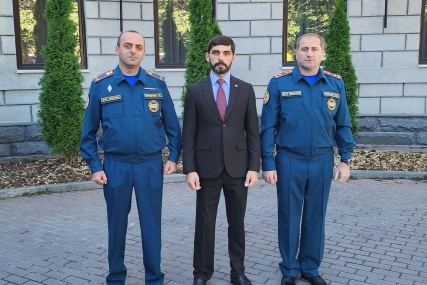 Делегация МЧС Абхазии во главе с министром Алиасом Авидзба прибыла в Южную Осетию на торжества по случаю Дня МЧС республики, которые пройдут 5 октября